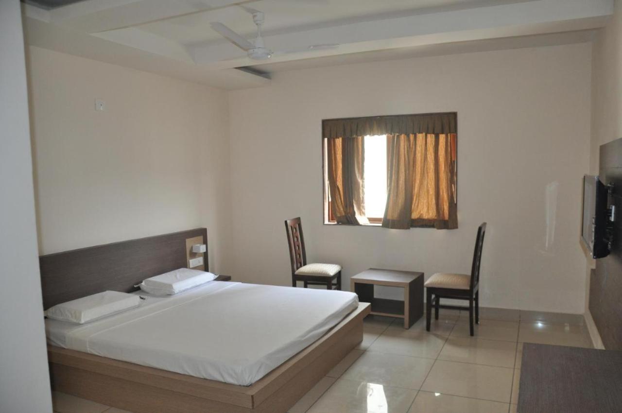 Shivaprasad Grand Otel Kundapur Dış mekan fotoğraf