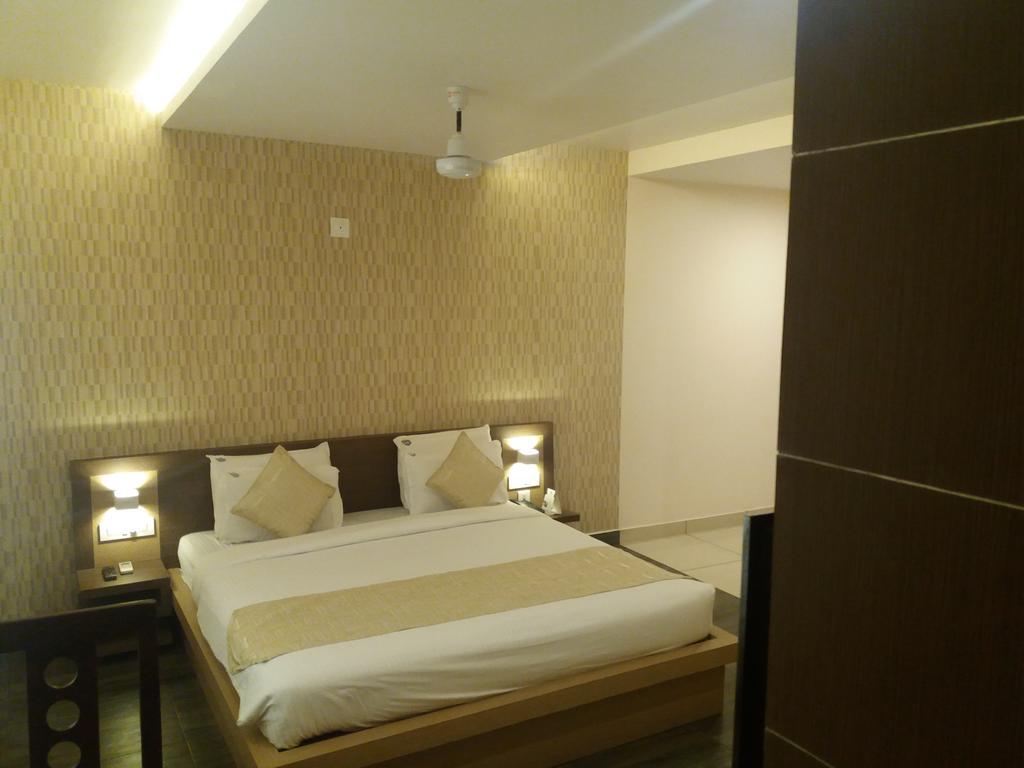 Shivaprasad Grand Otel Kundapur Dış mekan fotoğraf